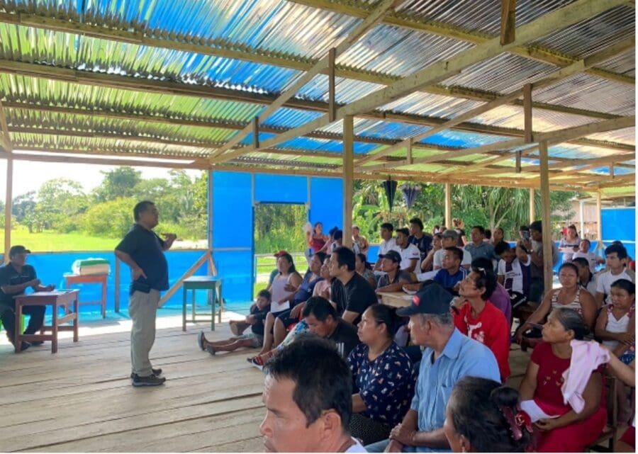 New health plans are discussed by local communities in Peru affected by the 2014 Norperuano oil spill.